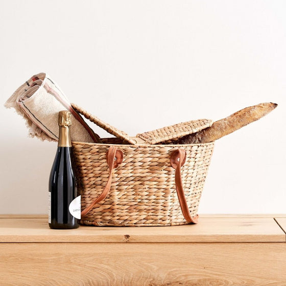 Picnic Basket with Tan Leather Handles