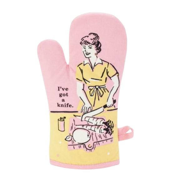 Vintage Inspired Oven Mitt - 'I've got a Knife'